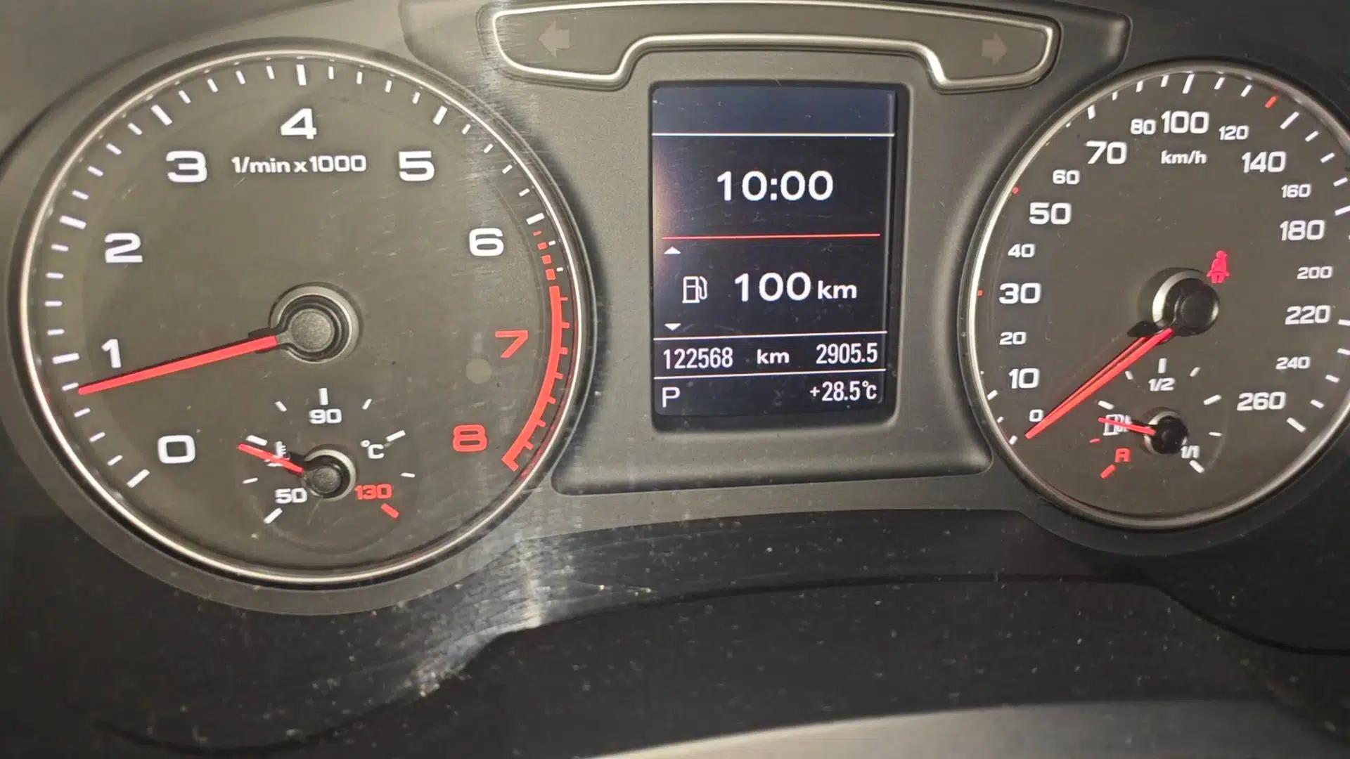 Audi Q3 2013 35 TFSI quattro Luxury Model — миниатюра 12