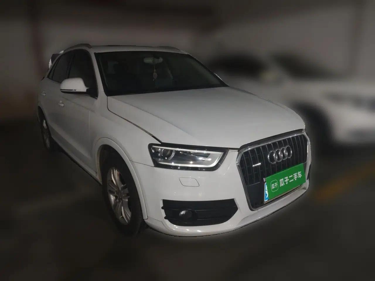 Audi Q3 2013 35 TFSI quattro Luxury Model — миниатюра 3
