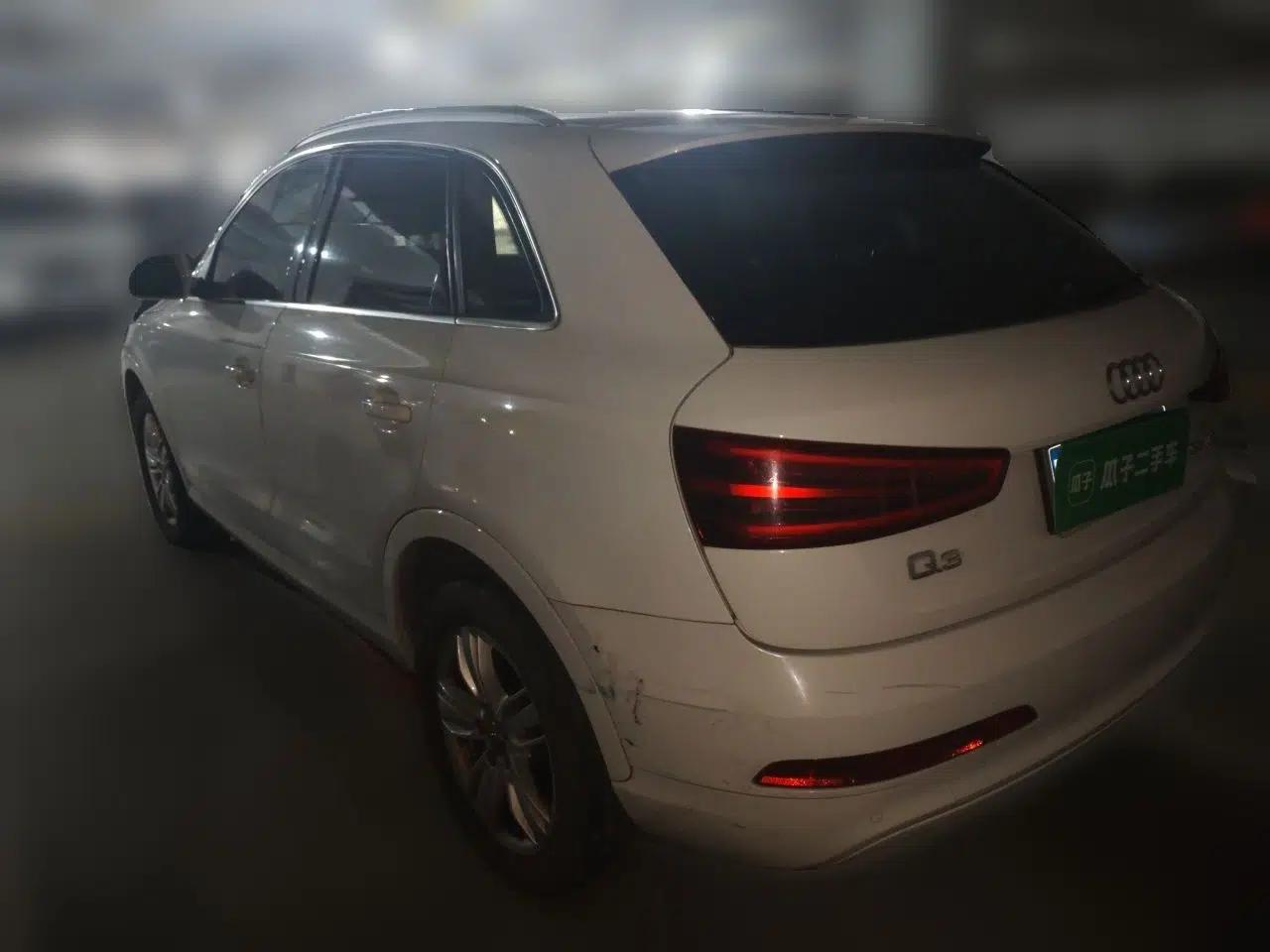 Audi Q3 2013 35 TFSI quattro Luxury Model — миниатюра 4