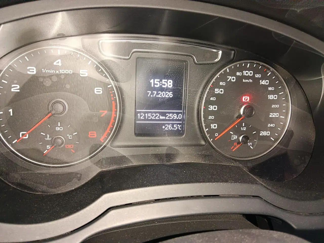 Audi Q3 2016 35 TFSI Style Edition — миниатюра 12