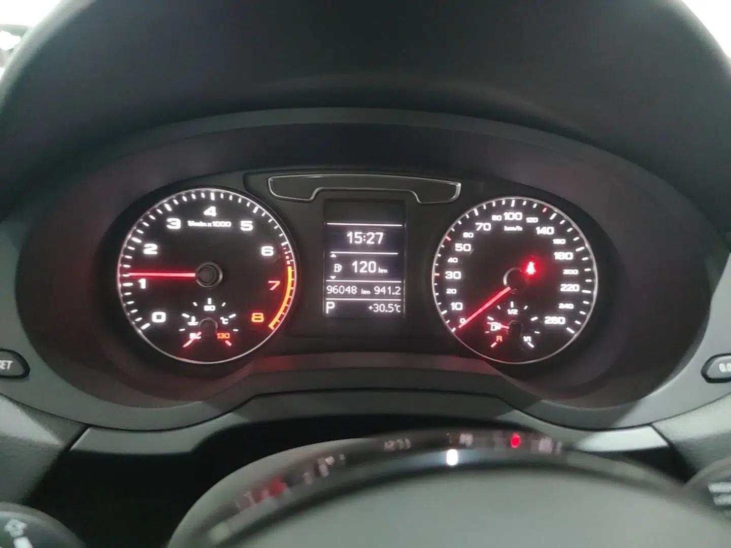 Audi Q3 2017 30 TFSI Fashion Model — миниатюра 20