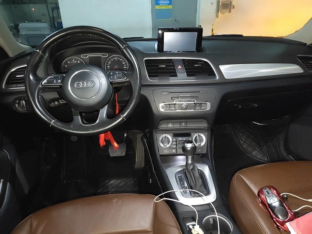 Audi Q3 2013 35 TFSI Ambition Edition — миниатюра 9