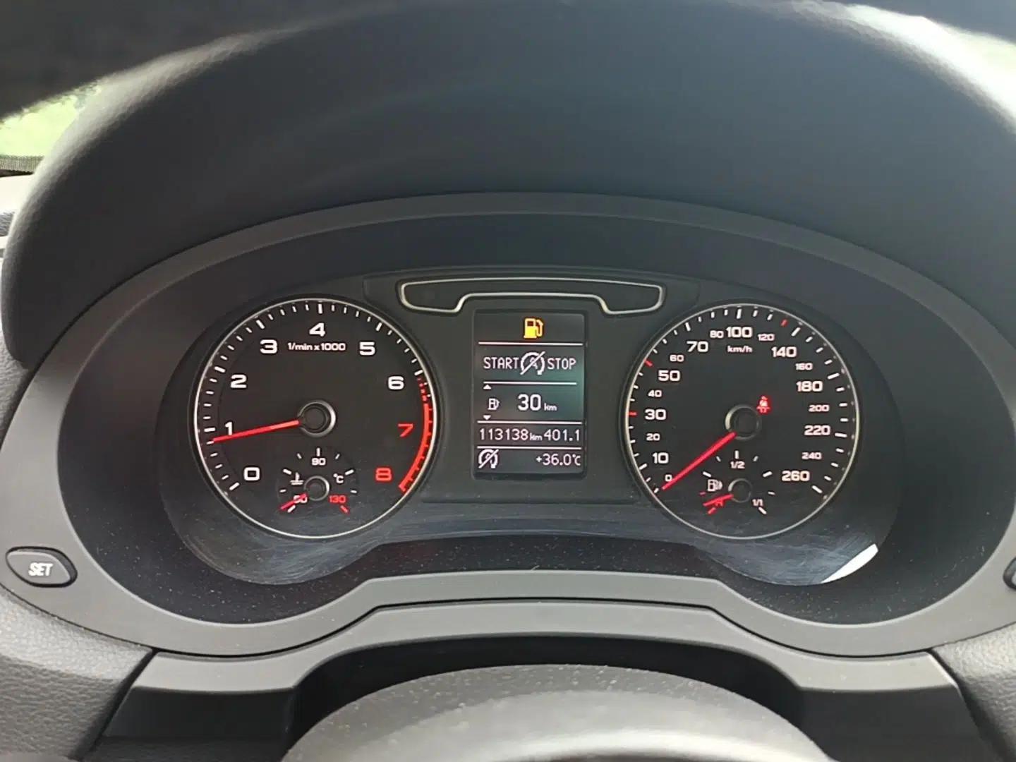 Audi Q3 2015 35 TFSI Comfort Model — миниатюра 14