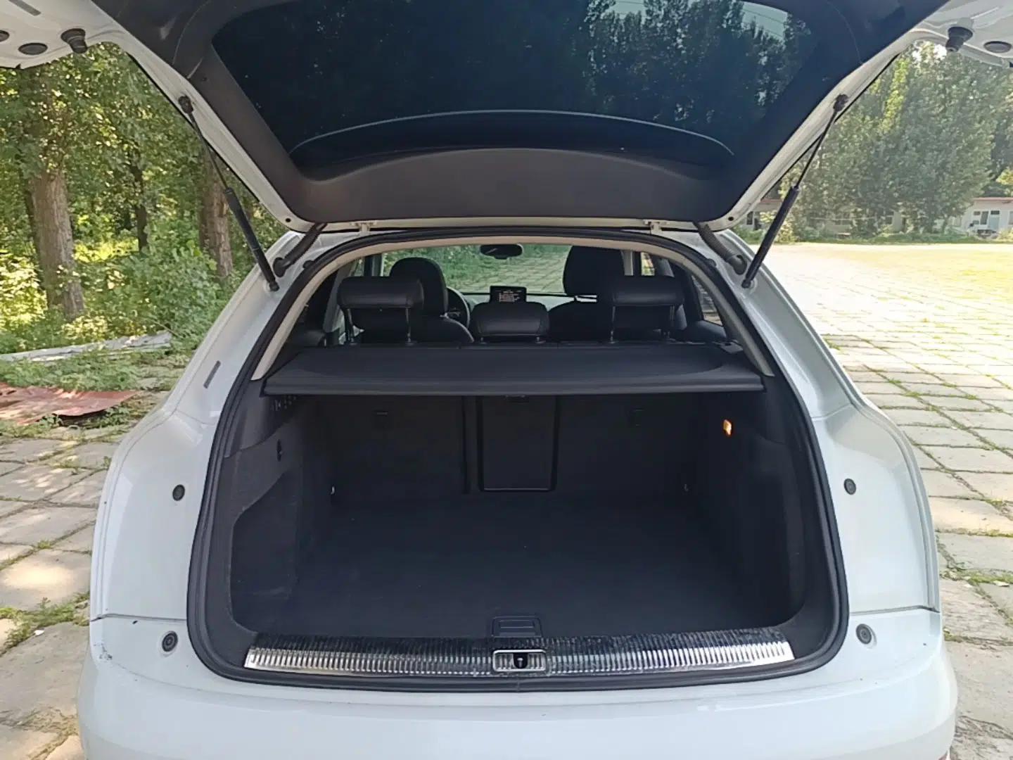 Audi Q3 2015 35 TFSI Comfort Model — миниатюра 22