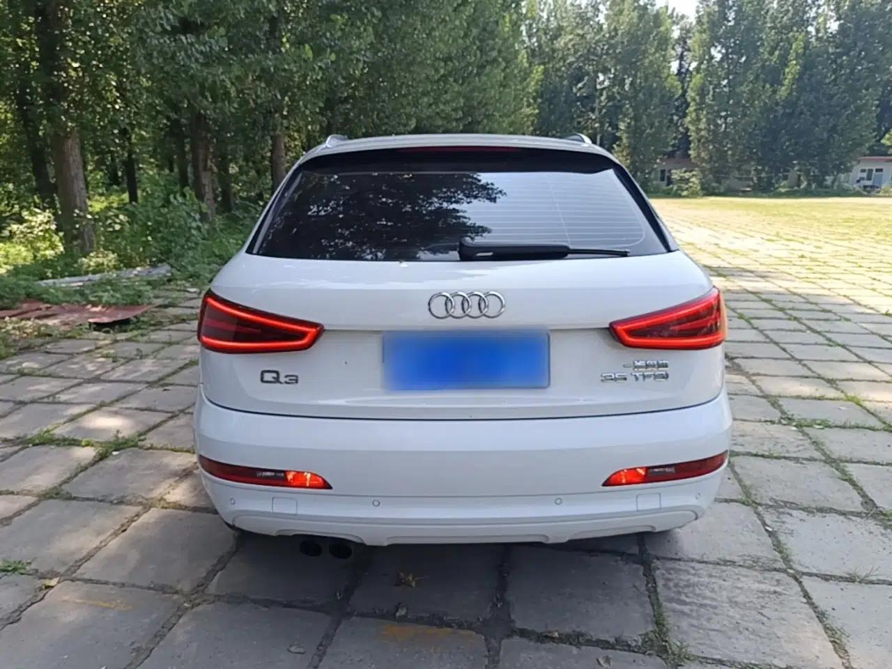 Audi Q3 2015 35 TFSI Comfort Model — миниатюра 5