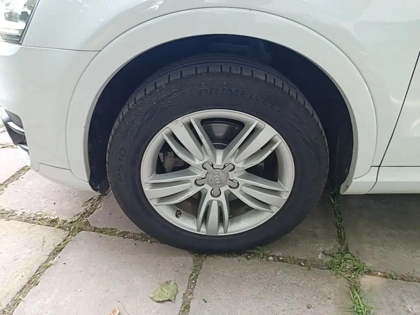 Audi Q3 2015 35 TFSI Comfort Model — миниатюра 10