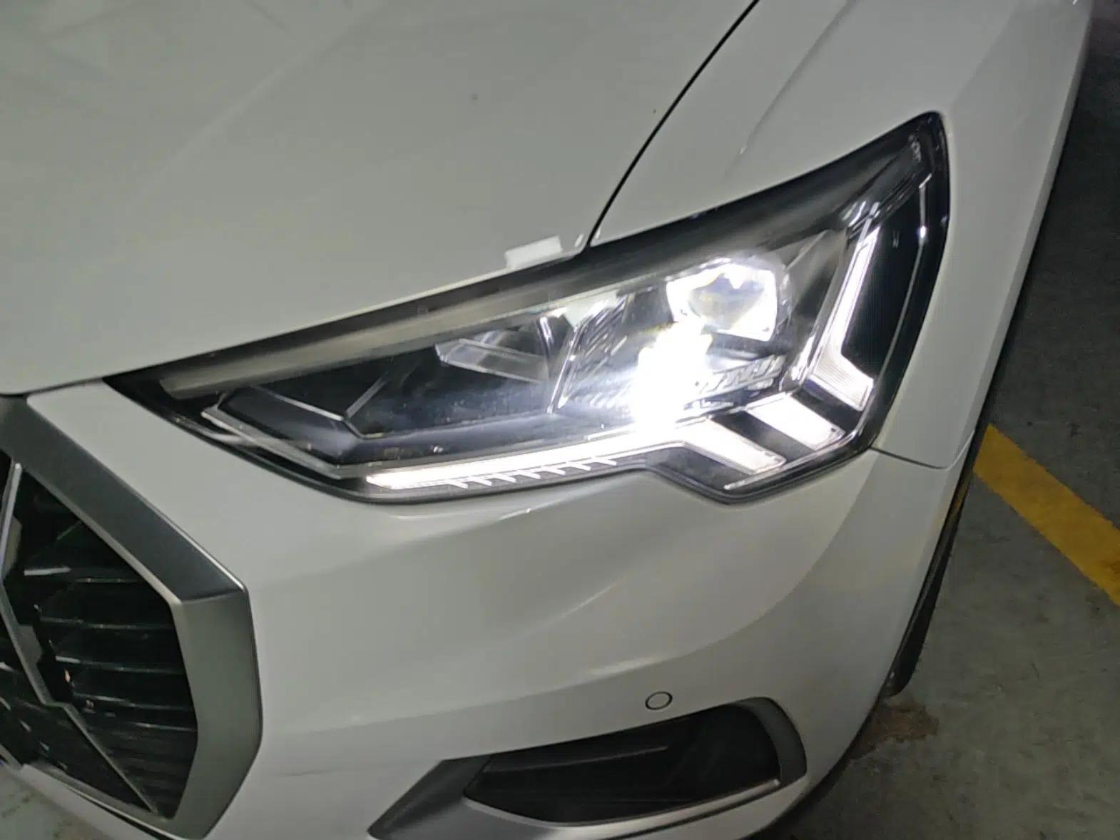 Audi Q3 2019 40 TFSI Fashionable and Elegant Model — миниатюра 8