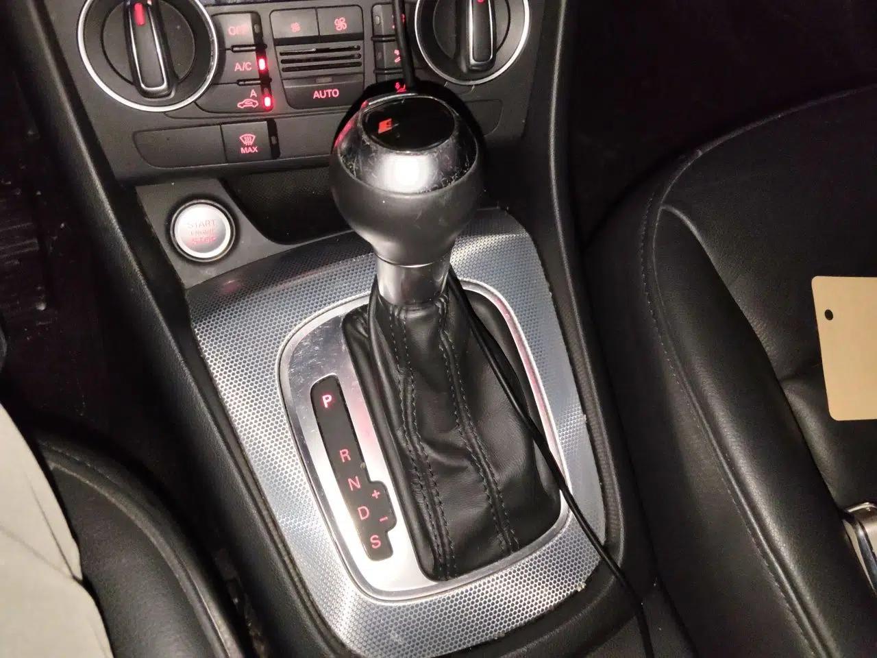Audi Q3 2016 35 TFSI quattro all-wheel-drive style model — миниатюра 14