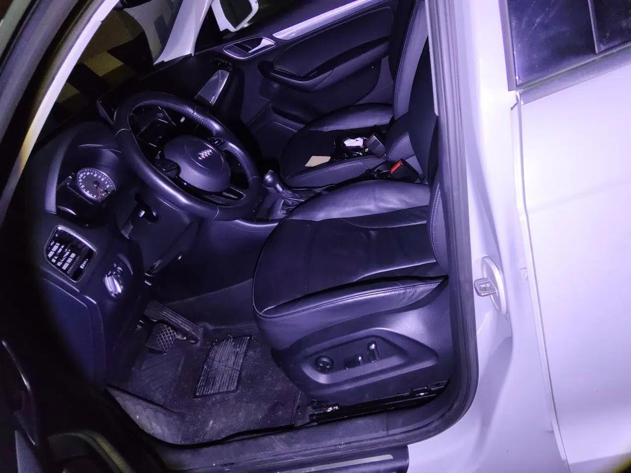 Audi Q3 2016 35 TFSI quattro all-wheel-drive style model — миниатюра 15