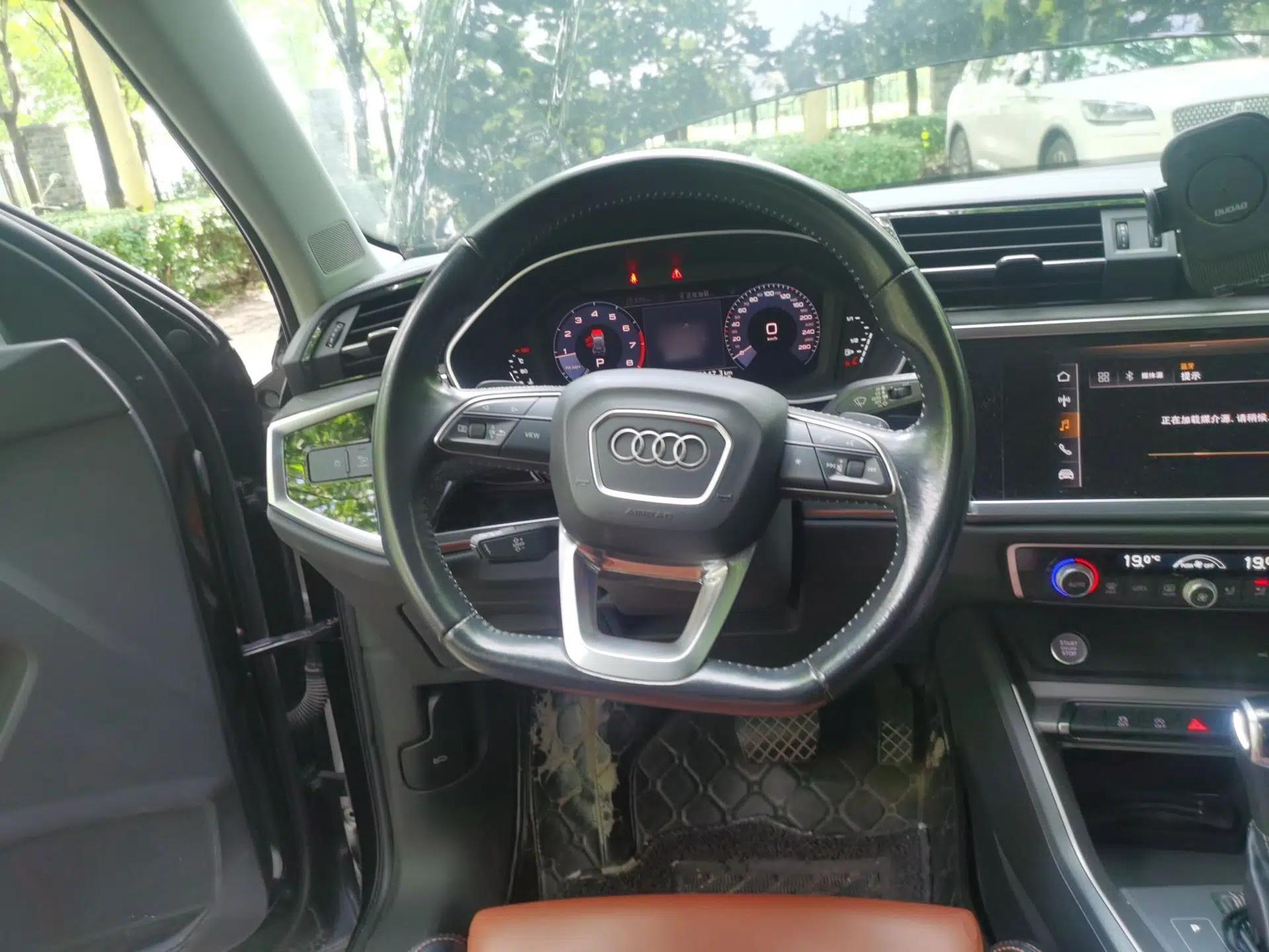 Audi Q3 2020 35 TFSI Fashion Dynamic Model — миниатюра 10