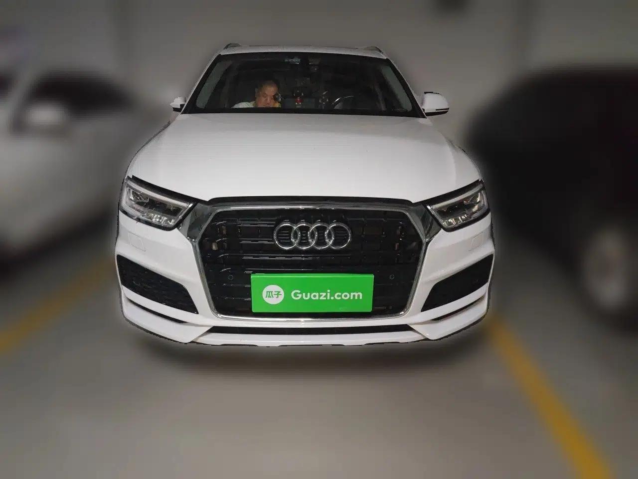 Audi Q3 2018 30th Anniversary Edition 35 TFSI Sport Model — миниатюра 2