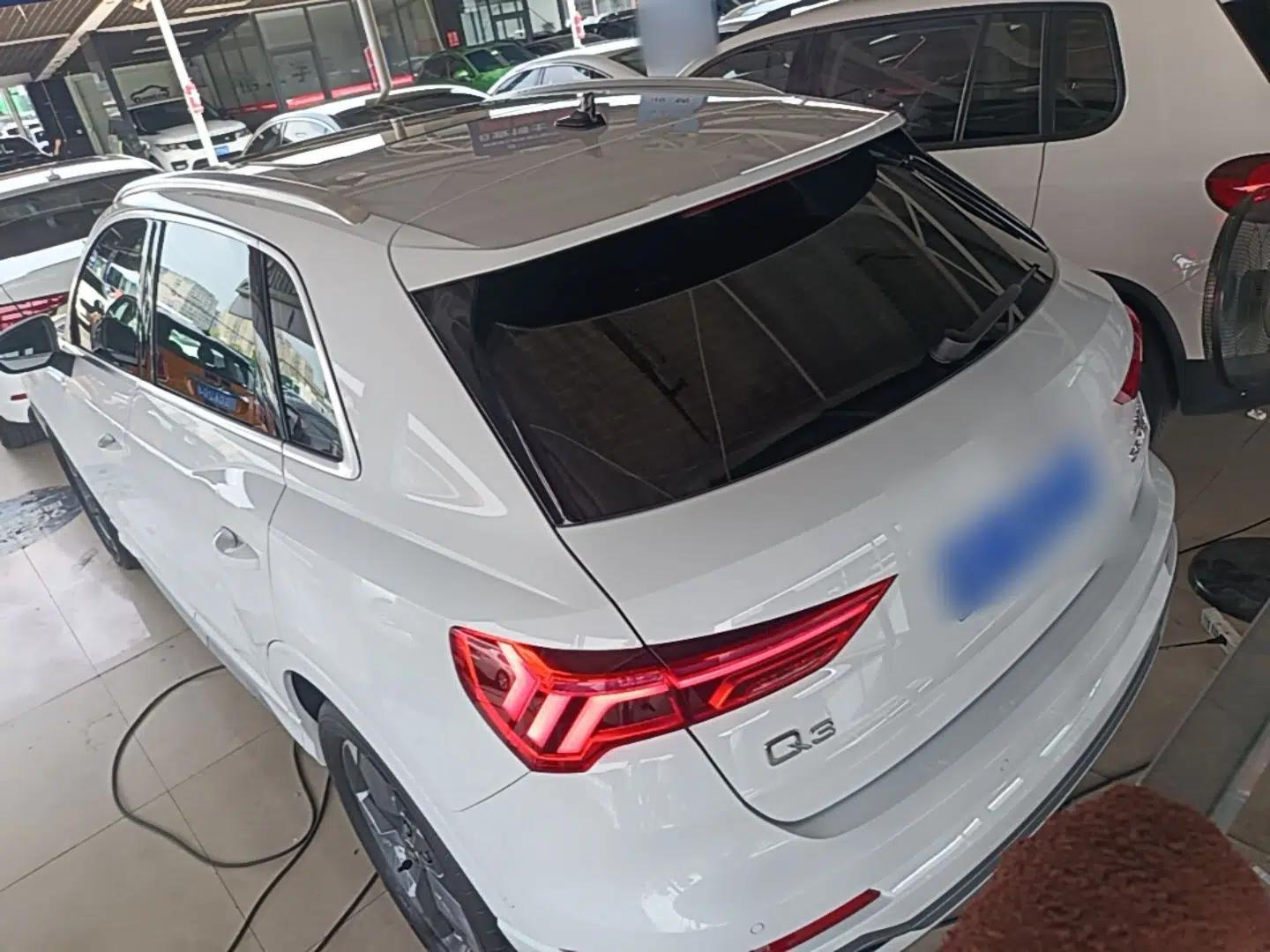 Audi Q3 2022 35 TFSI Fashion Dynamic Model — миниатюра 4