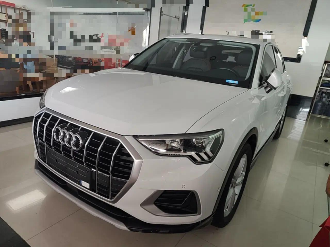Audi Q3 2023 35 TFSI Fashion Elegant Version (1.5T) — миниатюра 1