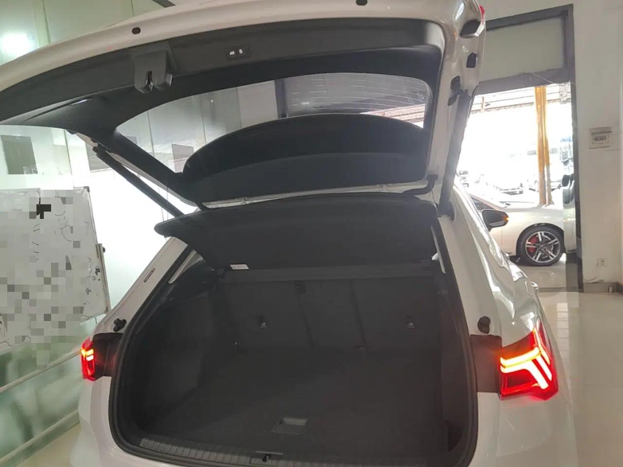 Audi Q3 2023 35 TFSI Fashion Elegant Version (1.5T) — миниатюра 22