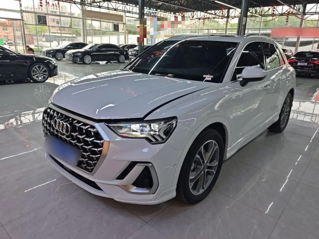 Audi Q3 2024 40 TFSI Fashion Dynamic Model — миниатюра 1