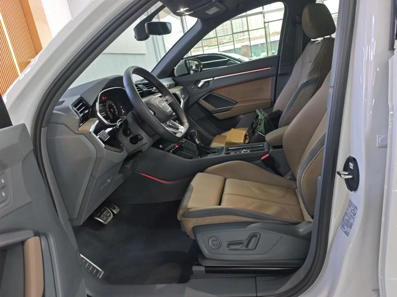 Audi Q3 2024 40 TFSI Fashion Dynamic Model — миниатюра 17