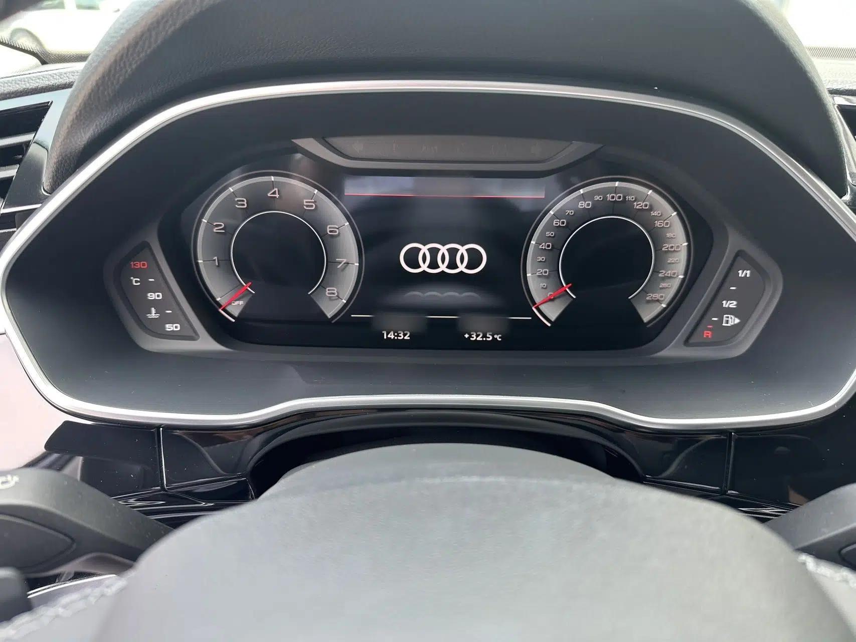 Audi Q3 2022 35 TFSI Fashion Dynamic Model — миниатюра 9