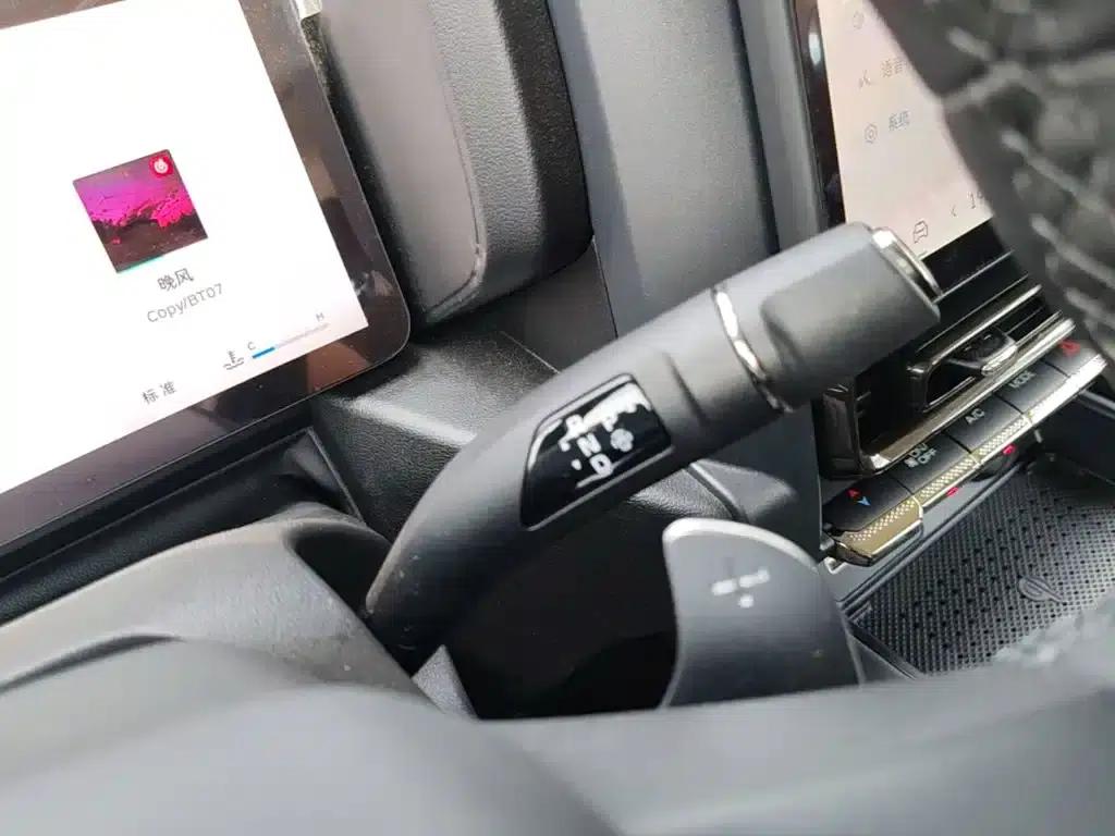 Haval Raptor 2025 Fuel-Powered 2.0T 4WD Ultra — миниатюра 14