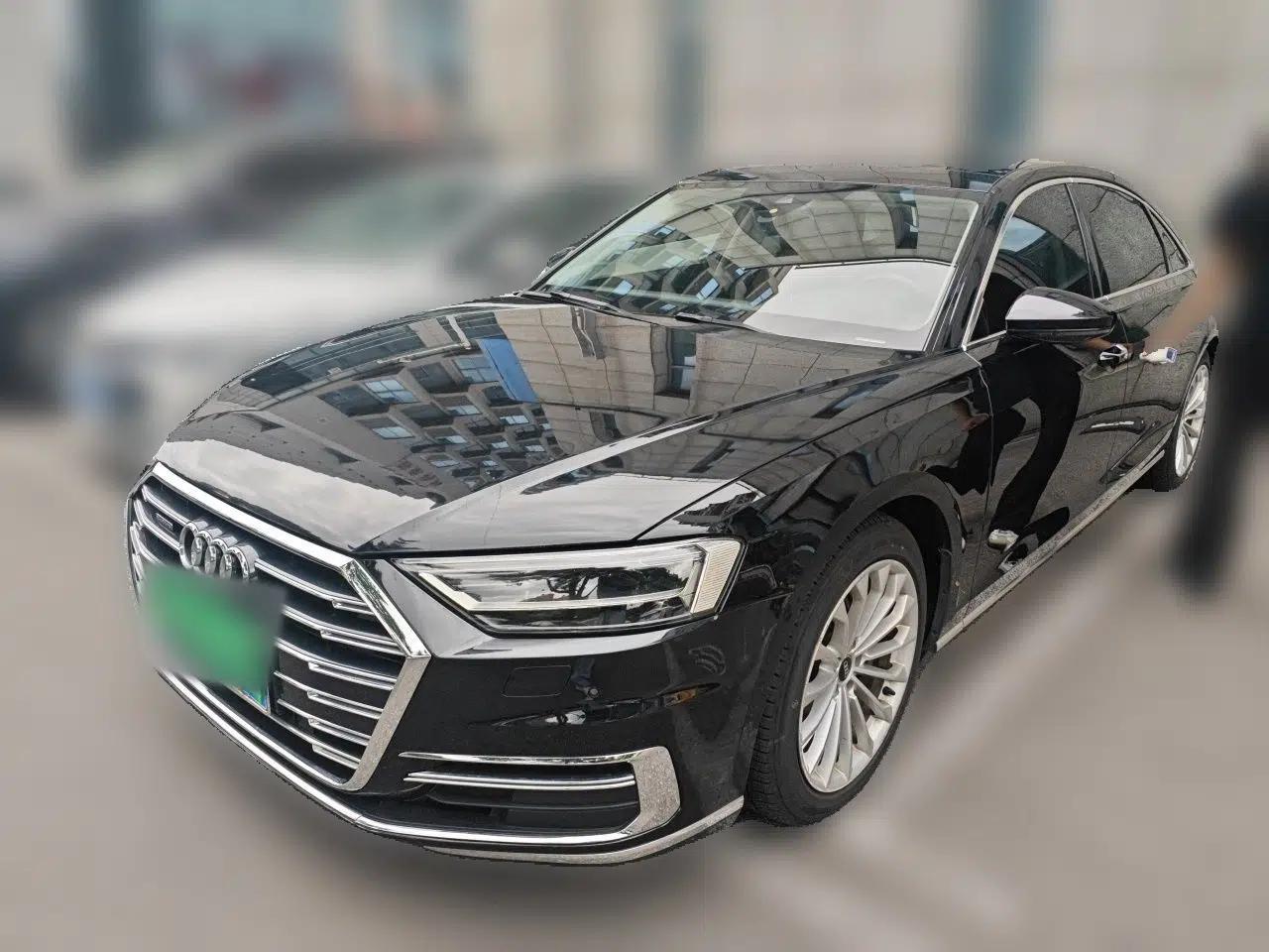 Audi A8 2021 A8L 50 TFSI quattro Comfort Model — миниатюра 1