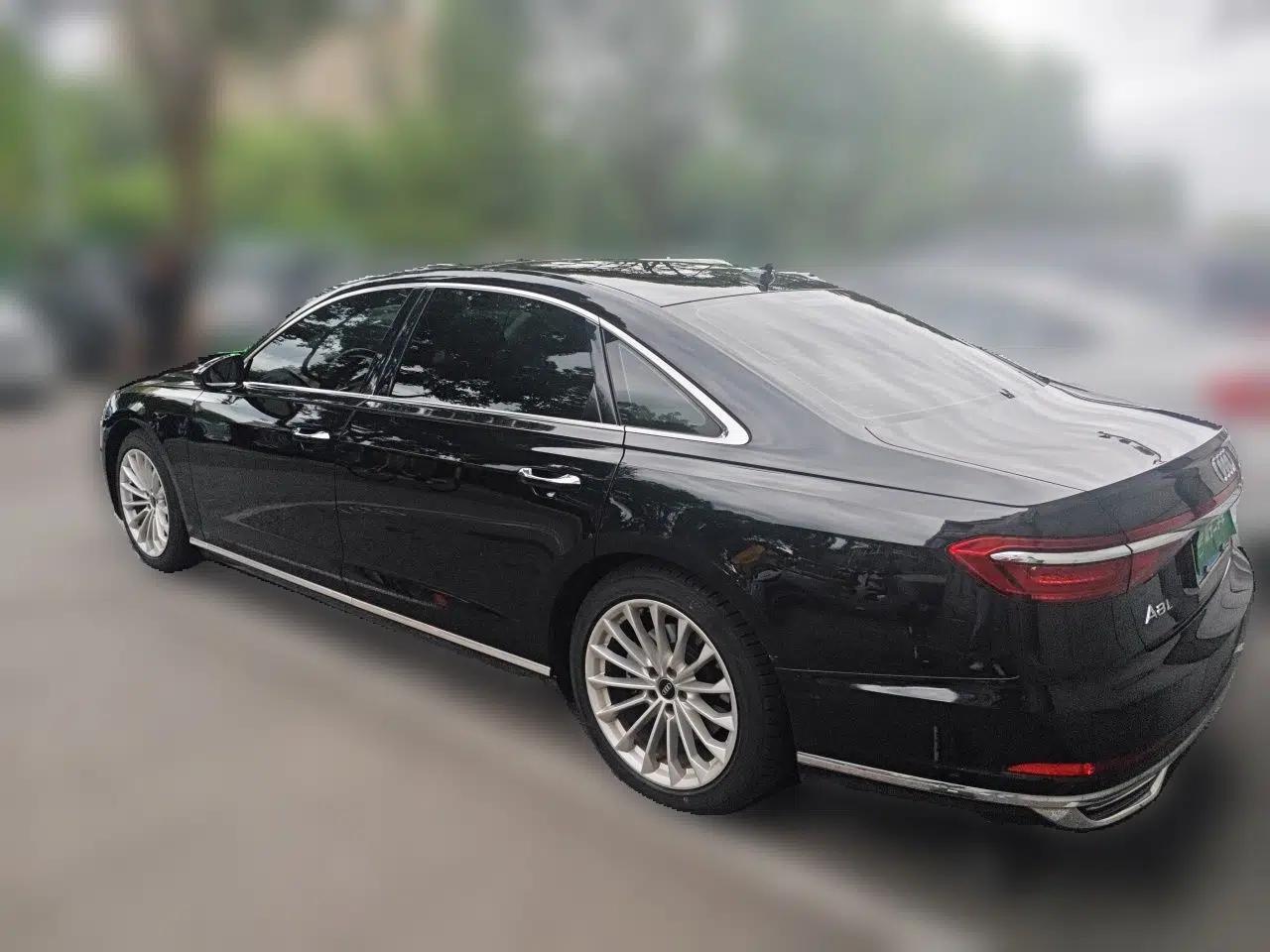 Audi A8 2021 A8L 50 TFSI quattro Comfort Model — миниатюра 4
