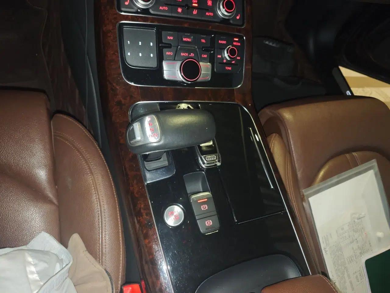 Audi A8 2013 A8L 45 TFSI quattro Comfort model — миниатюра 14
