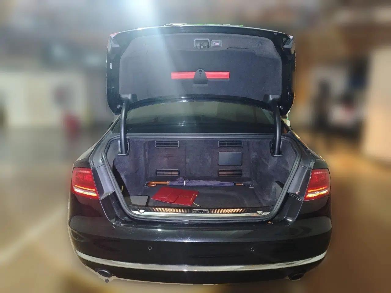 Audi A8 2013 A8L 45 TFSI quattro Comfort model — миниатюра 19