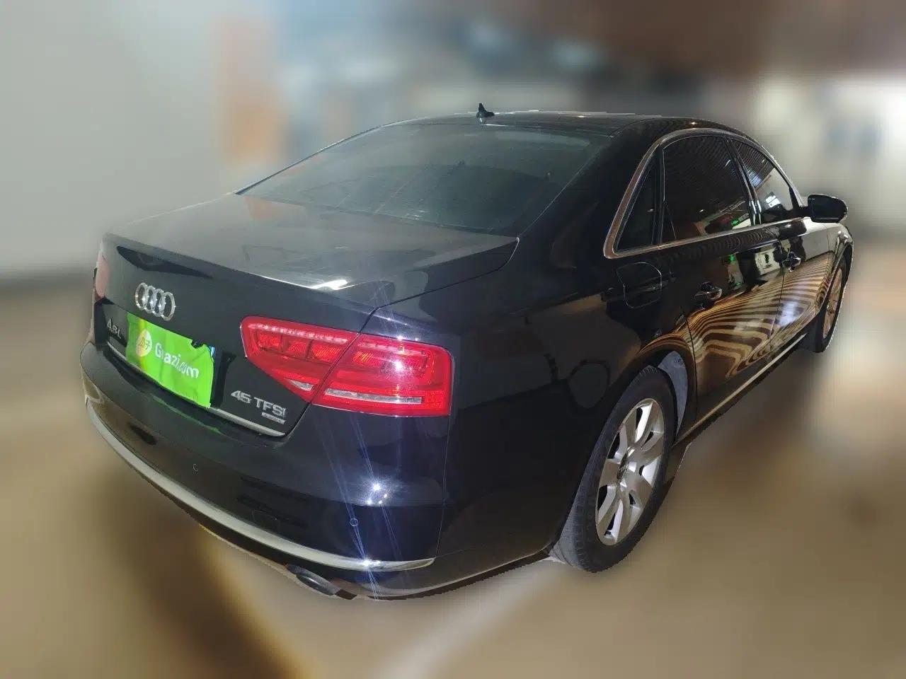 Audi A8 2013 A8L 45 TFSI quattro Comfort model — миниатюра 6