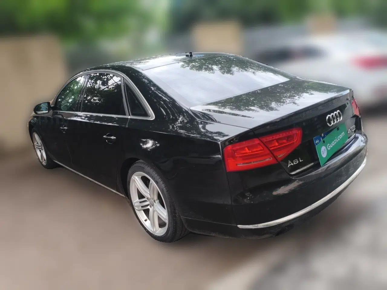 Audi A8 2012 A8L 45 TFSI quattro Comfort model — миниатюра 4