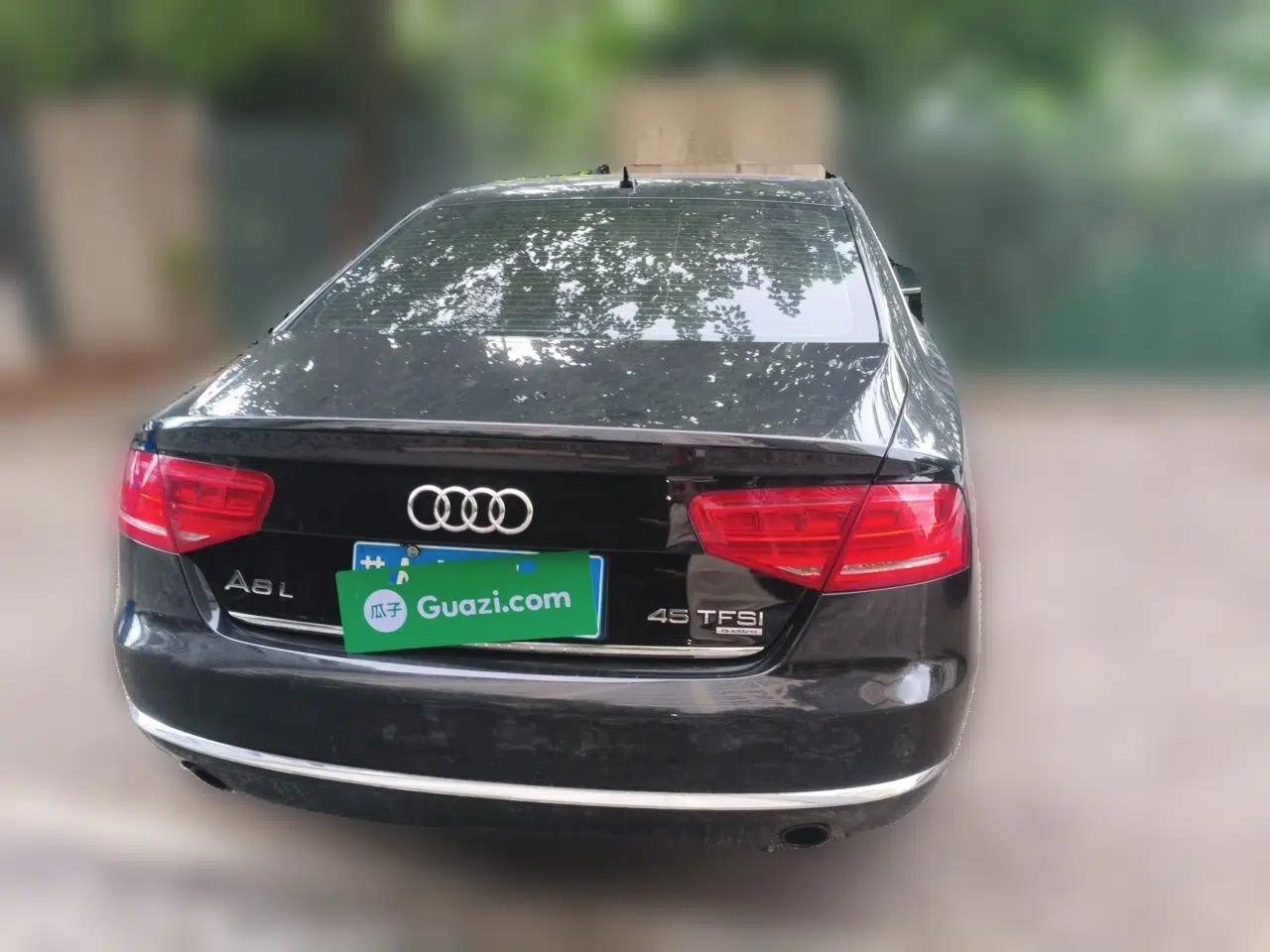 Audi A8 2012 A8L 45 TFSI quattro Comfort model — миниатюра 5