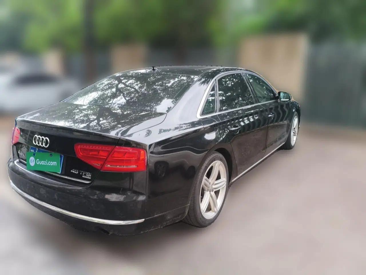 Audi A8 2012 A8L 45 TFSI quattro Comfort model — миниатюра 6