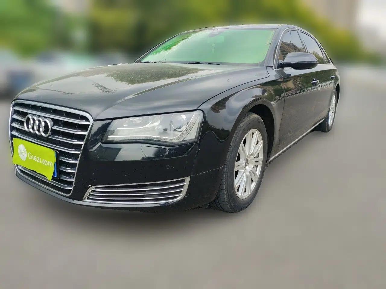 Audi A8 2012 A8L 45 TFSI quattro Comfort model — миниатюра 1