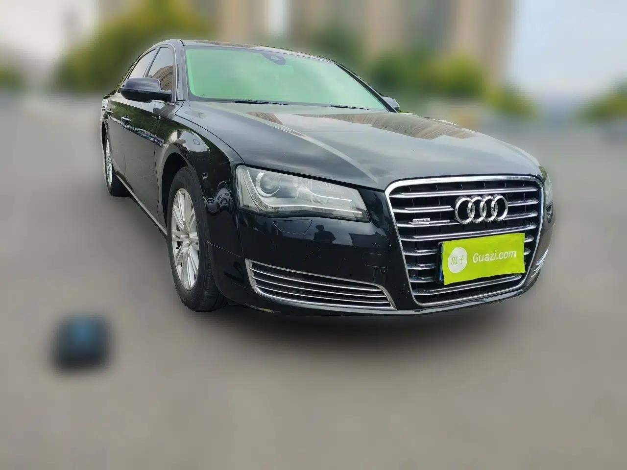 Audi A8 2012 A8L 45 TFSI quattro Comfort model — миниатюра 3
