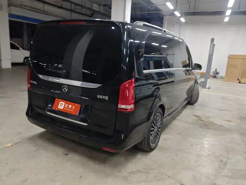 Mercedes-Benz V-Class 2018 V 260 L Premium Extended Edition (China VI Emission Standard) — миниатюра 4