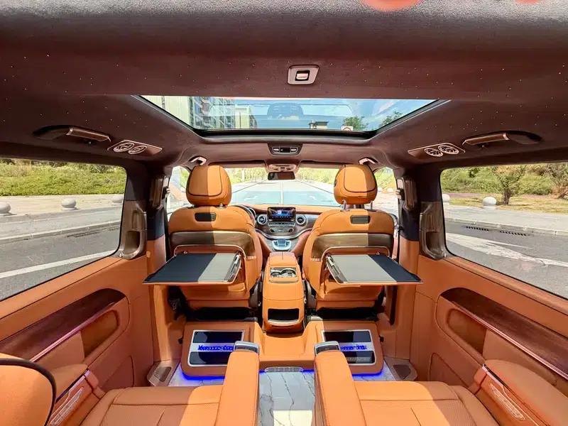 Mercedes-Benz V-Class 2022 V 260 L Long Wheelbase Premium Edition — миниатюра 8