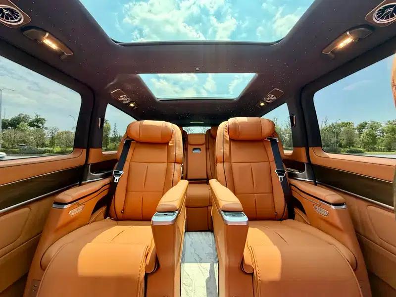 Mercedes-Benz V-Class 2022 V 260 L Long Wheelbase Premium Edition — миниатюра 9