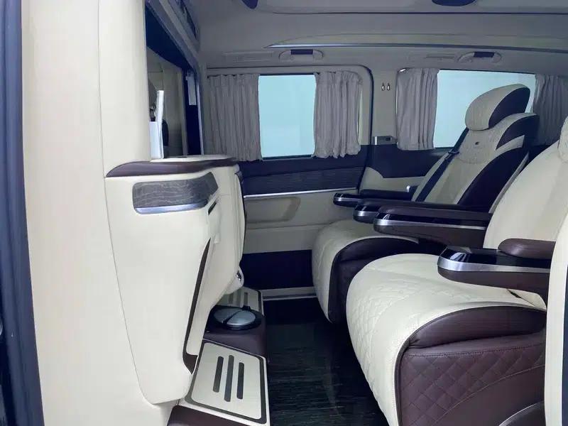 Mercedes-Benz V-Class 2018 V 260 L Premium Extended Edition (China VI Emission Standard) — миниатюра 17