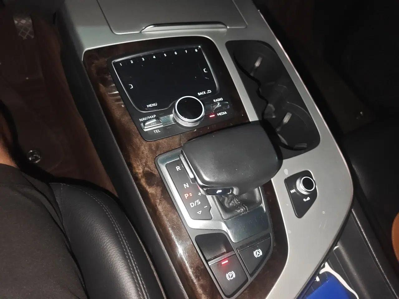 Audi Q7 2018 45 TFSI S line Sport Edition — миниатюра 14