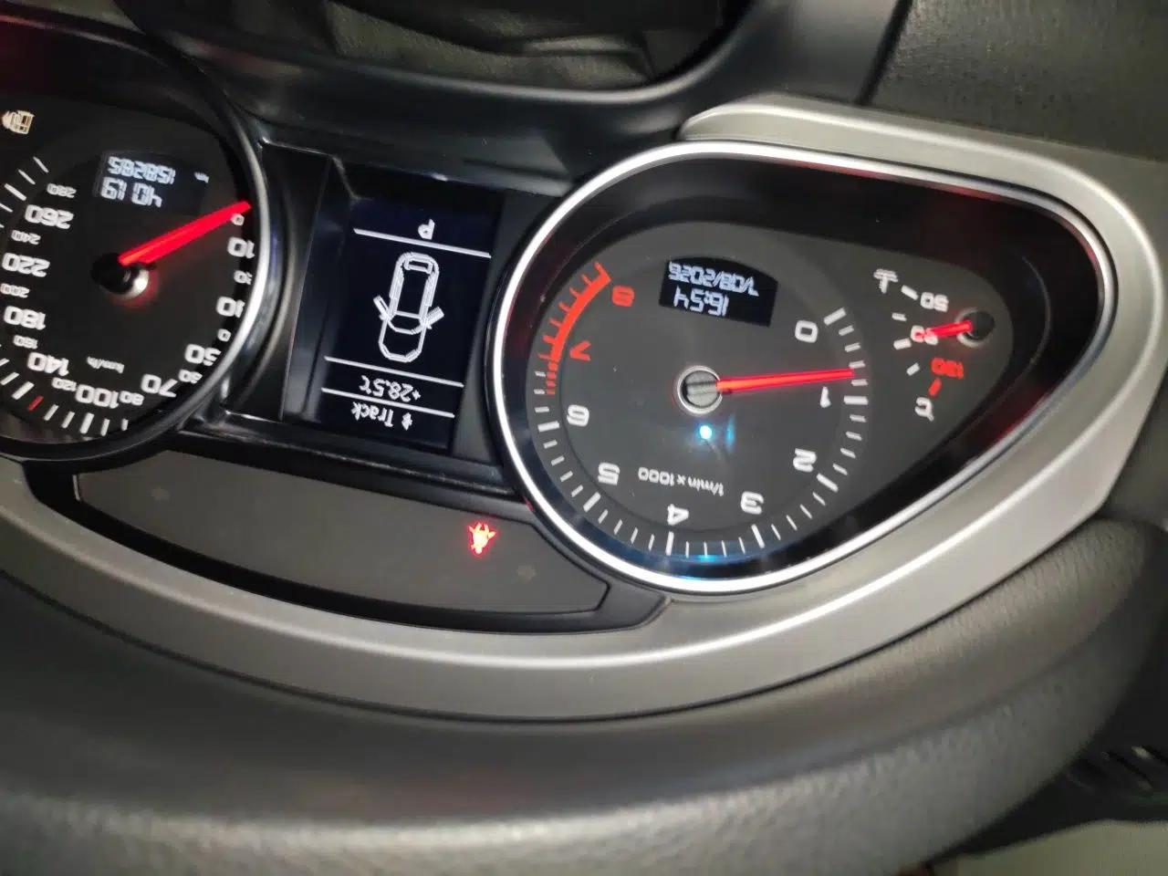 Audi Q7 2012 3.0 TFSI Comfort Model (200kW) — миниатюра 11