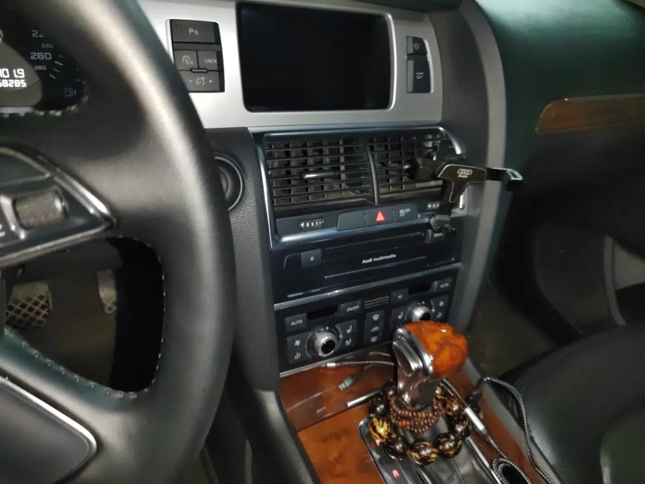 Audi Q7 2012 3.0 TFSI Comfort Model (200kW) — миниатюра 13