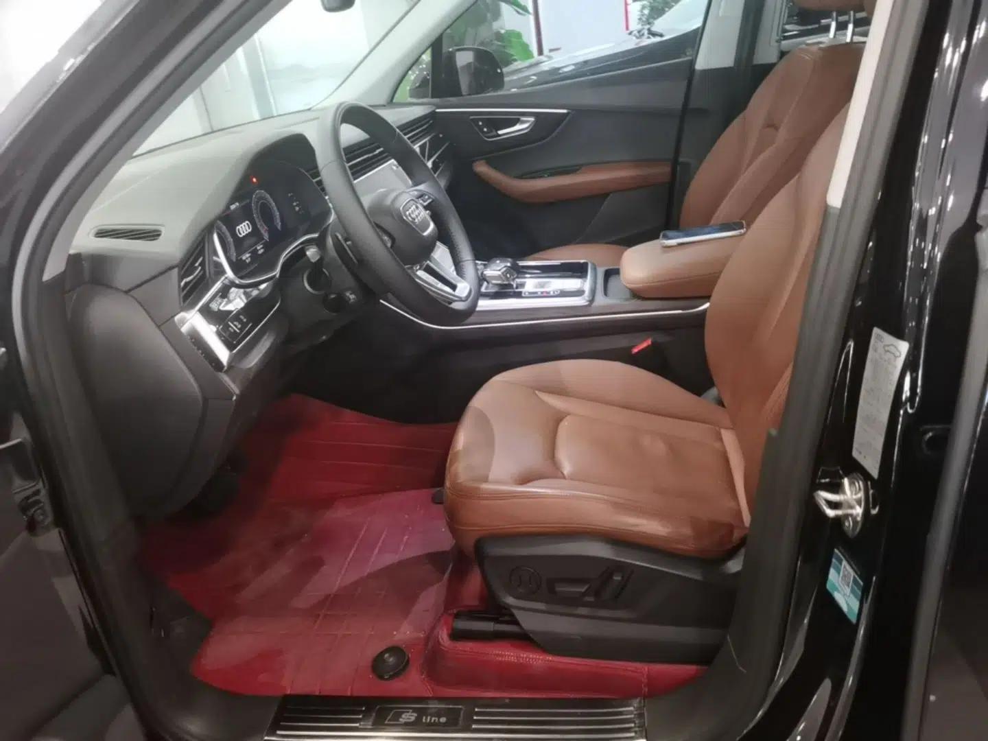 Audi Q7 2020 55 TFSI quattro Black Warrior Exclusive Edition — миниатюра 17
