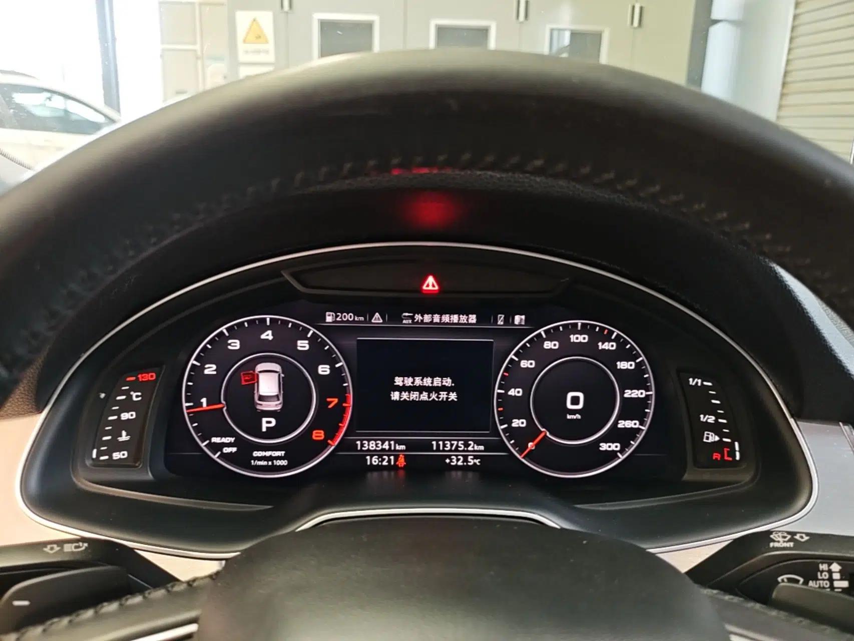 Audi Q7 2018 40 TFSI Comfort Model — миниатюра 19