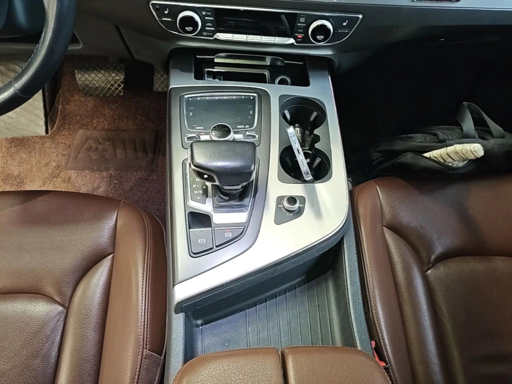 Audi Q7 2018 40 TFSI Comfort Model — миниатюра 21