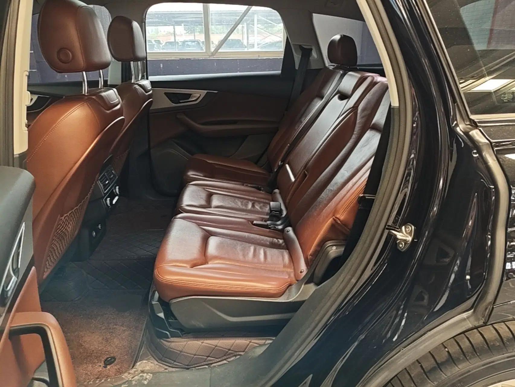 Audi Q7 2018 40 TFSI Comfort Model — миниатюра 25