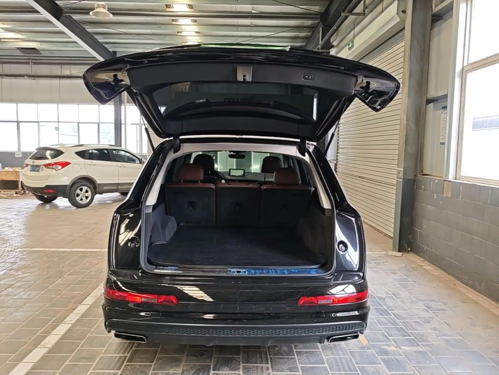 Audi Q7 2018 40 TFSI Comfort Model — миниатюра 27