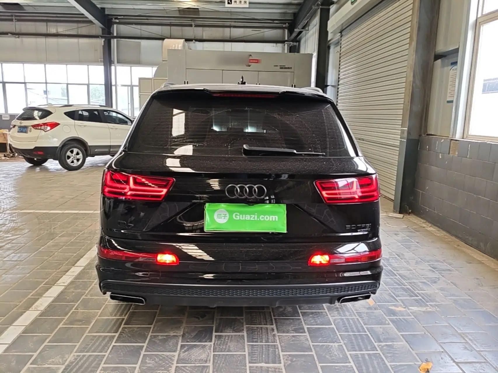 Audi Q7 2018 40 TFSI Comfort Model — миниатюра 5