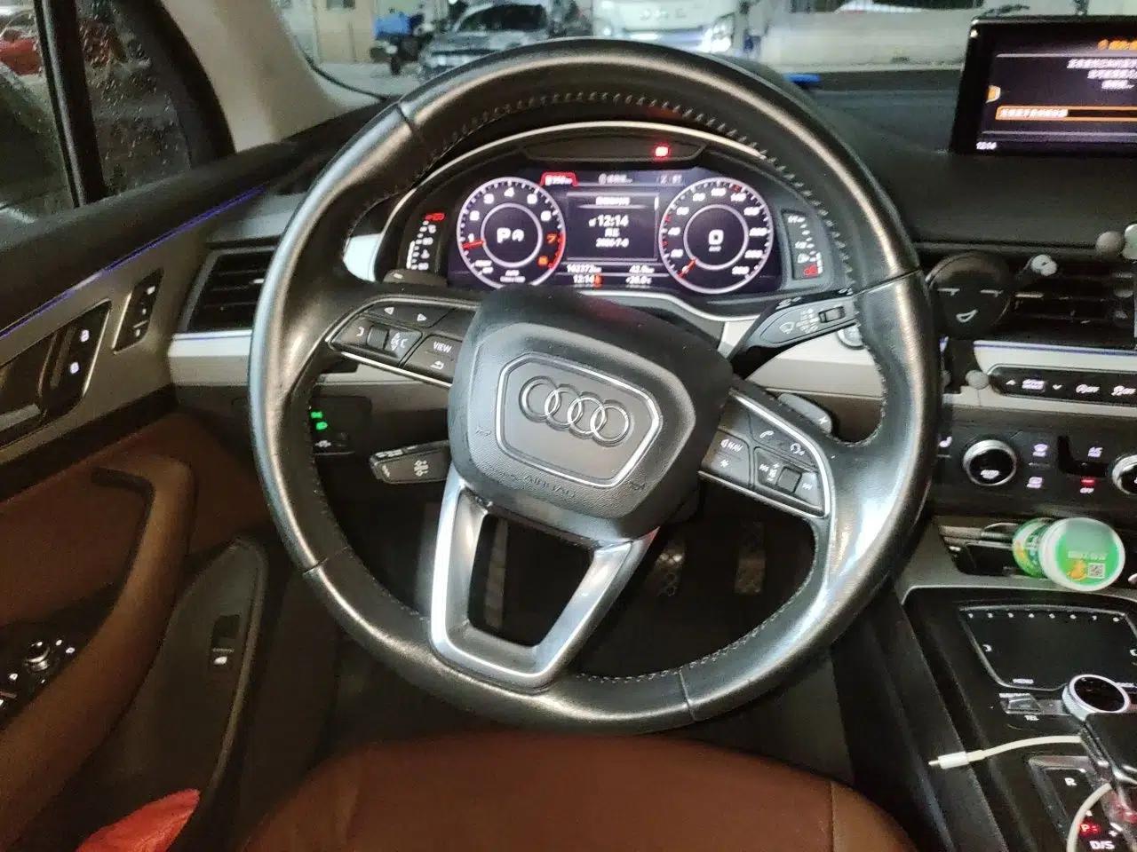 Audi Q7 2018 40 TFSI Comfort Model — миниатюра 10