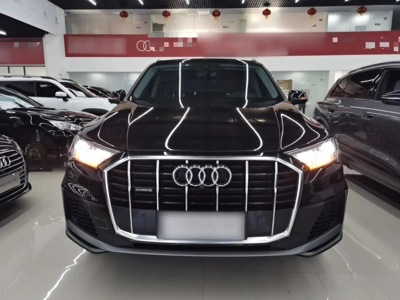 Audi Q7 2021 55 TFSI quattro S line Sport model — миниатюра 2