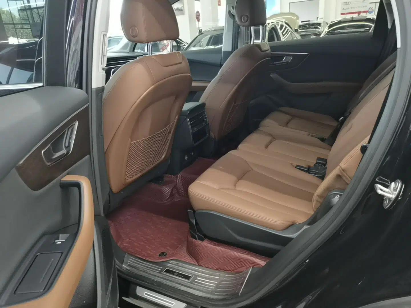 Audi Q7 2021 55 TFSI quattro S line Sport model — миниатюра 20