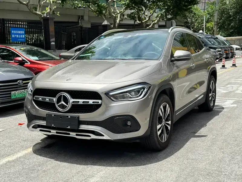 2023 Mercedes-Benz GLA 220 — миниатюра 1