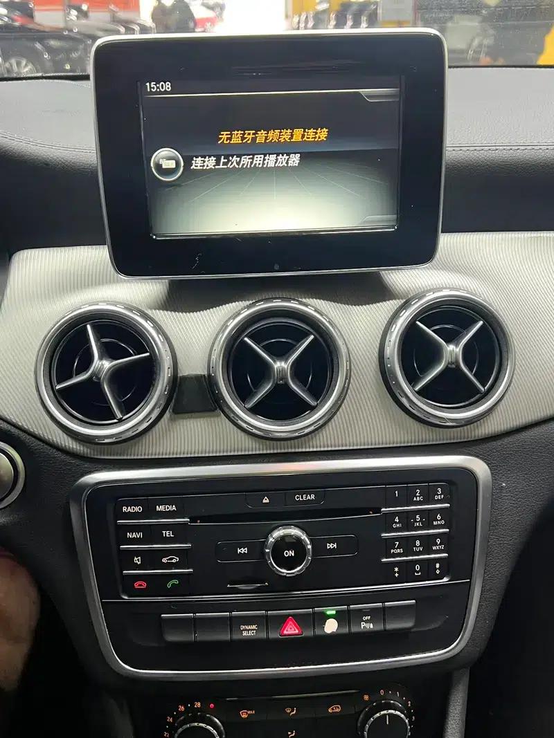2016 Mercedes-Benz GLA 200 Fashion Edition — миниатюра 18